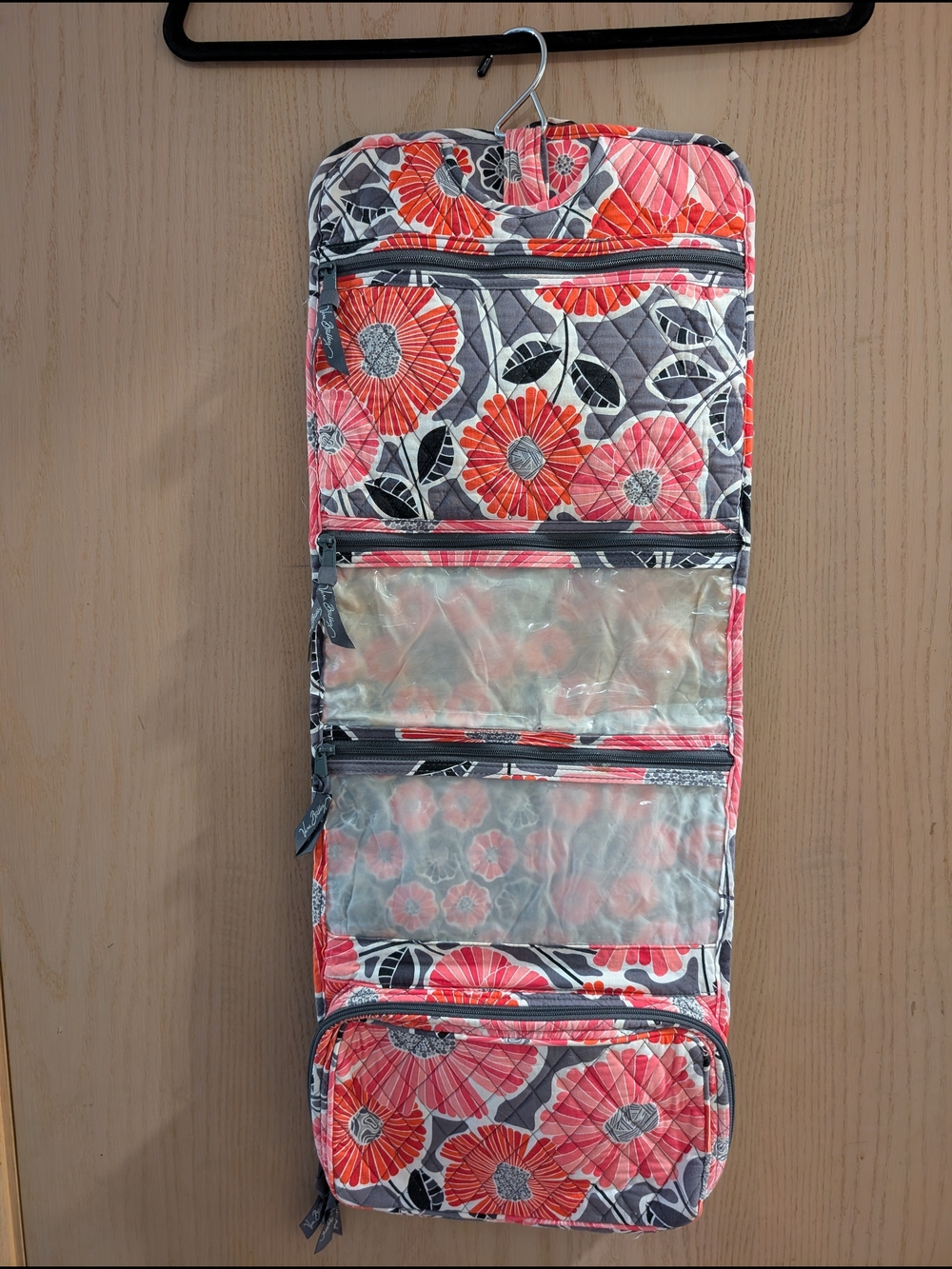 Vera Bradley Hanging Organizer in RETIRED Cherry Blossom Pattern - Picture 3 of 8